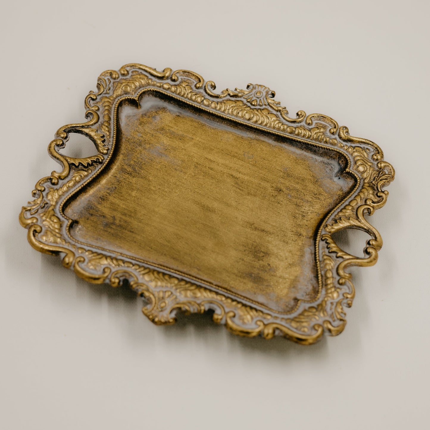 Vintage Style Antique Gold Ring Dish Jewelry Tray for Wedding Flat Lay Details