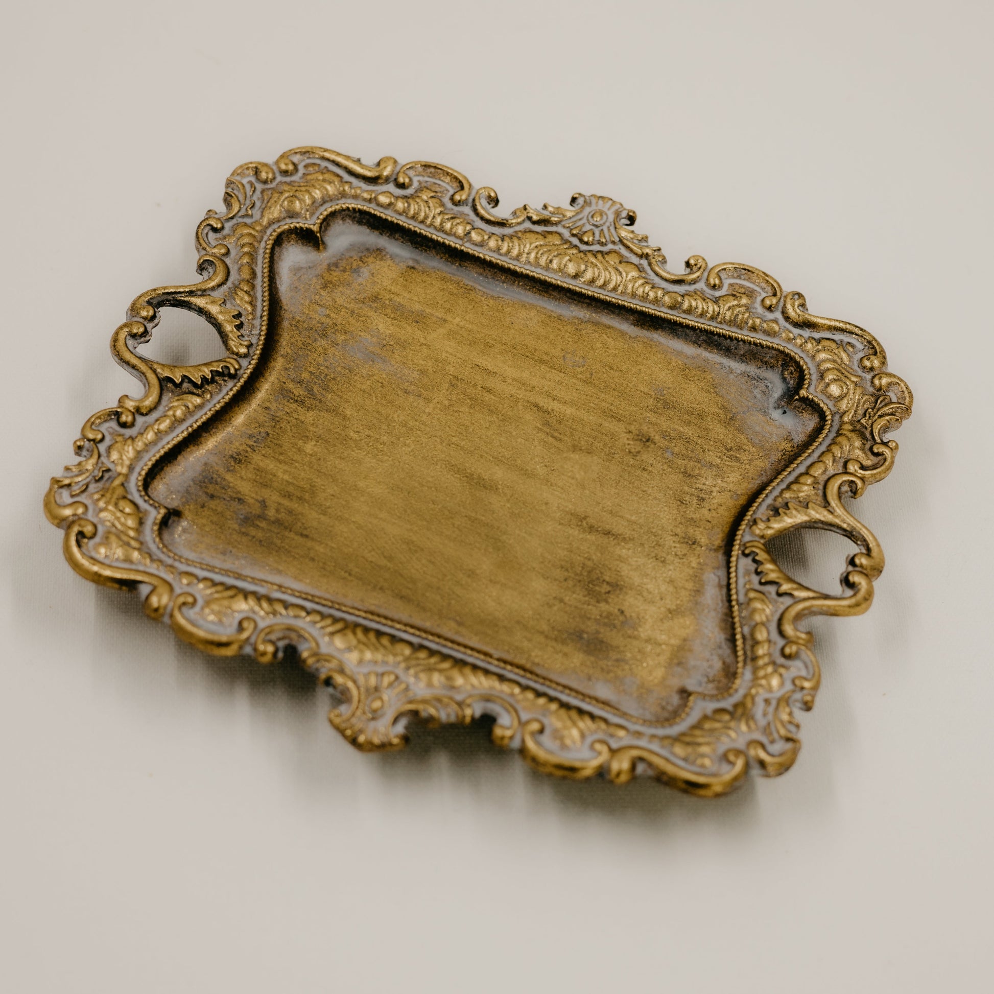 Vintage Style Antique Gold Ring Dish Jewelry Tray for Wedding Flat Lay Details