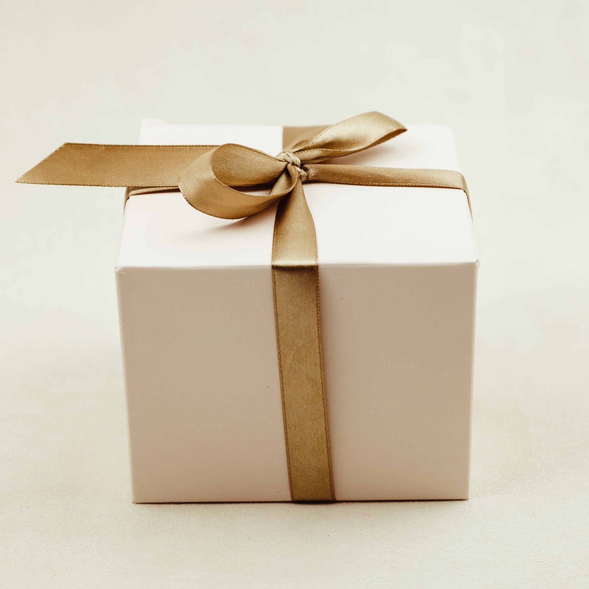 Gift Box with Personalized Soy Candle for Wedding Tied with Ribbon