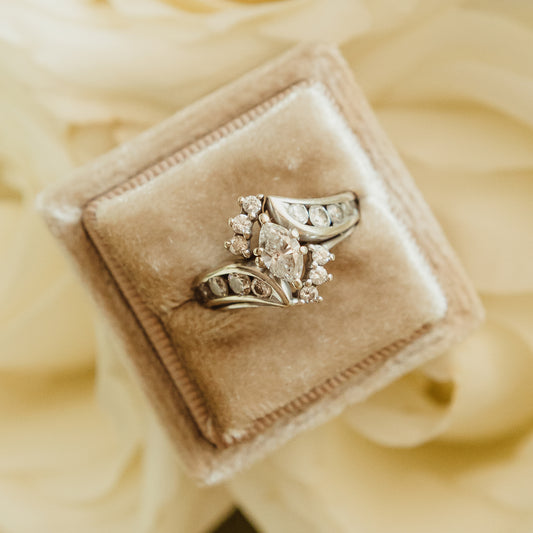 Wedding Ring Box in Velvet Square Shape for Wedding Ceremony Holds Engagement Ring for Detail Photos