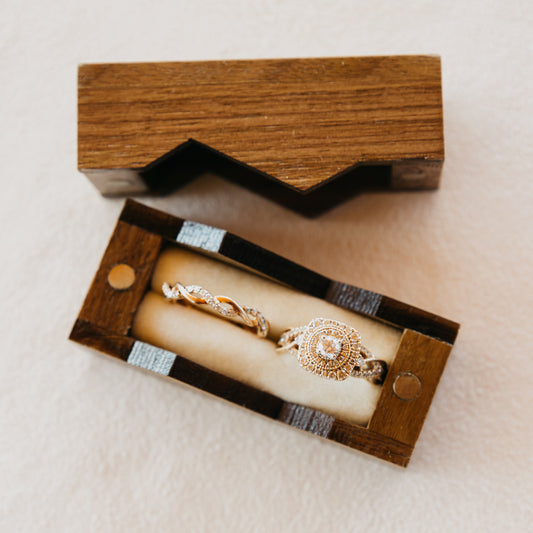 Mountain Range Wedding Ring Box in Wood with Magnetic Closure